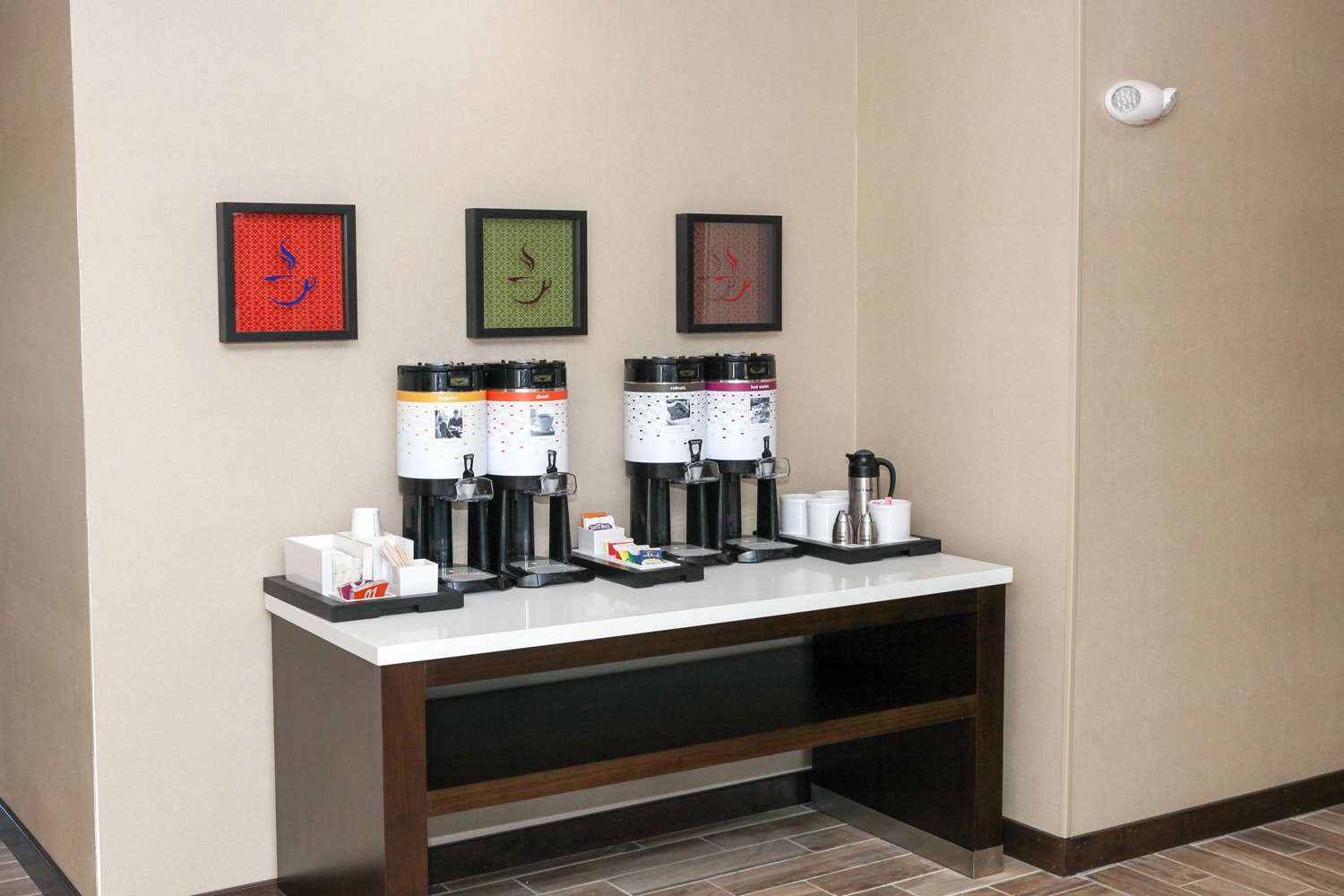 Hampton Inn & Suites Lafayette Medical Center CO - photo 21