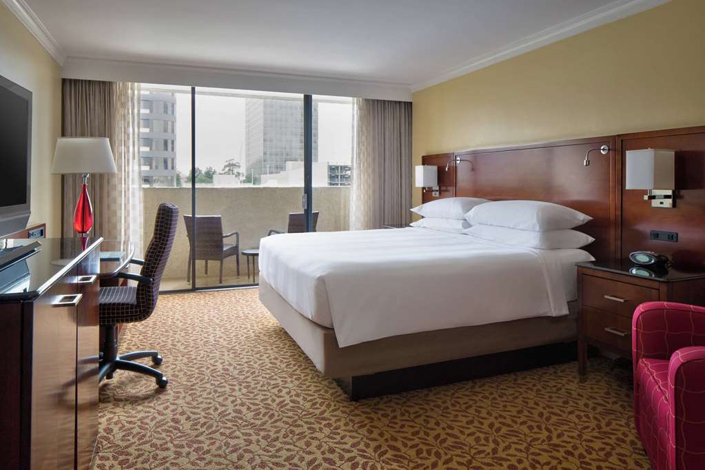 Atlanta Marriott Buckhead Hotel & Conference Center - photo 2