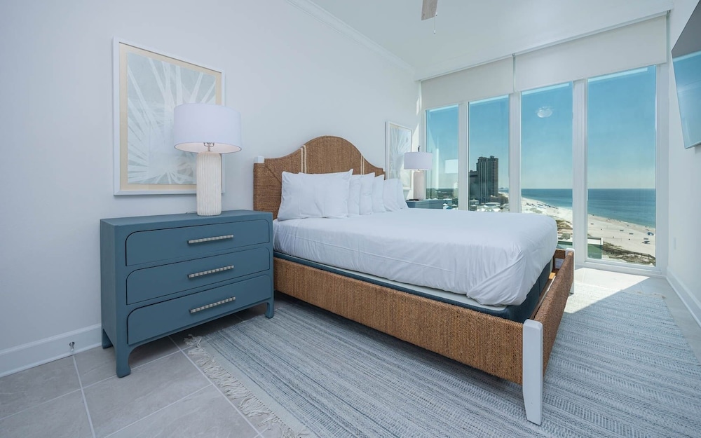 Phoenix Gulf Towers 1208 4 Bedroom Condo - photo 11