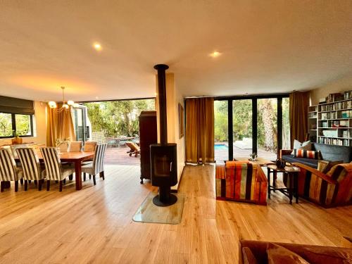 Pet Friendly Home Near Beach