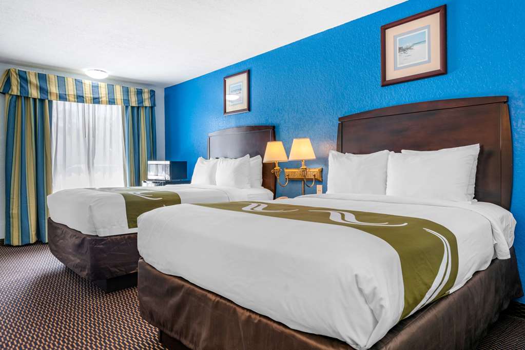 Quality Inn Sarasota North Near Lido Key Beach - photo 18