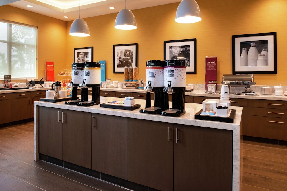 Hampton Inn & Suites Buena Park - photo 43