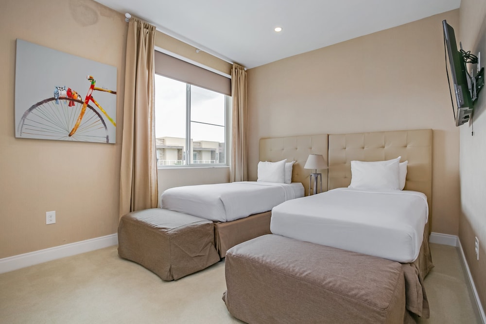 Modern Magic Village Resort Townhome - photo 38