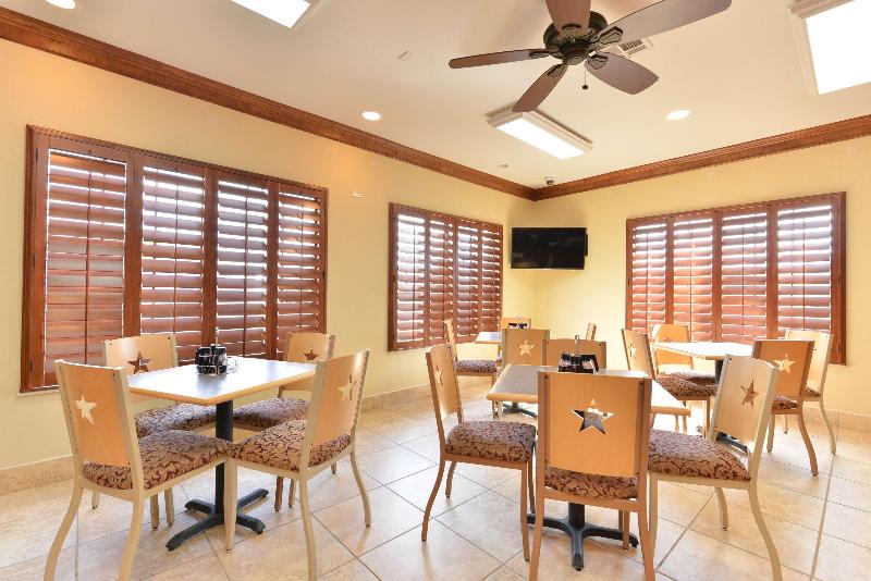 Best Western Regency Inn & Suites - photo 37