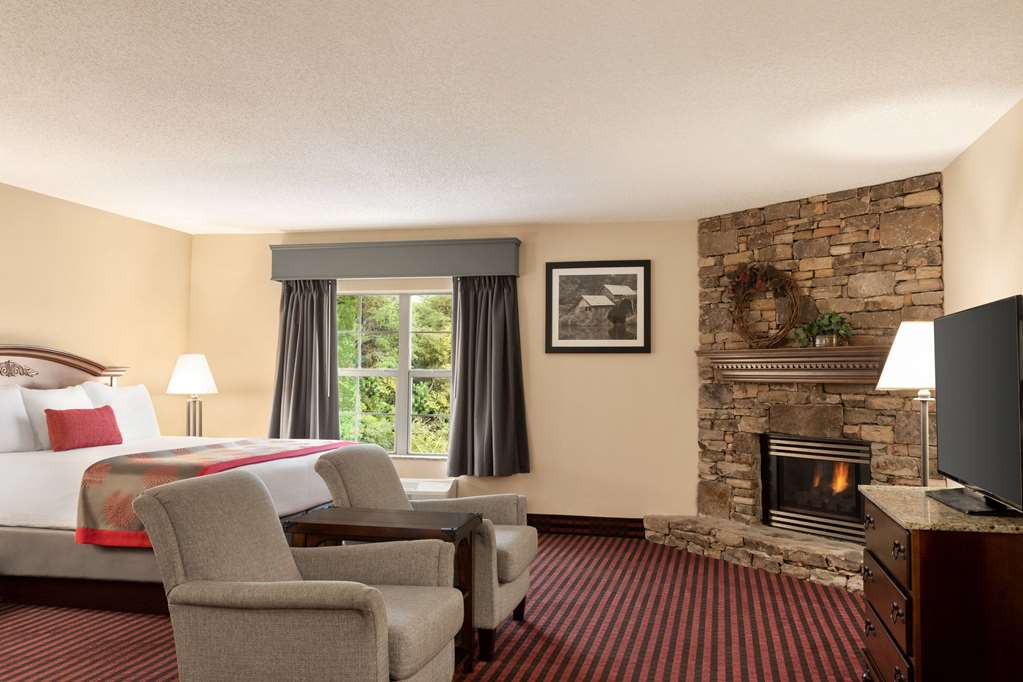 Ramada by Wyndham Pigeon Forge North - photo 25