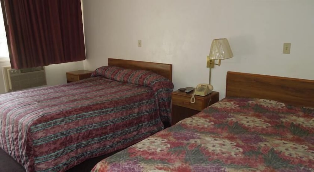 Lee's Motel - photo 10