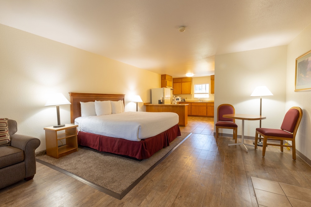 Clearwater 12 Motel - photo 10