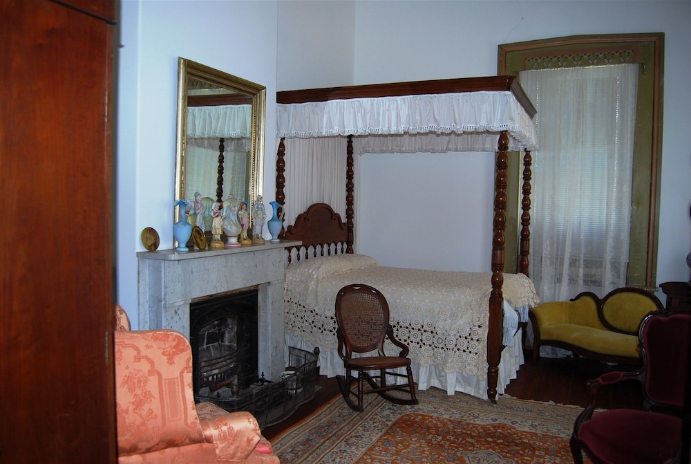 Glenfield Plantation Historic Antebellum Bed and Breakfast - photo 7