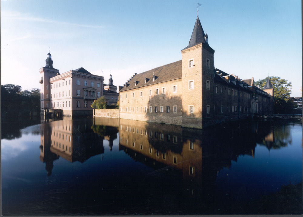 Hotel Schloss Gracht — Erftstadt — photo 2
