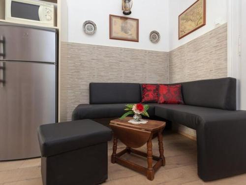 Villa Iveta Two Bedroom Apartment with Terrace and Sea View Nik a