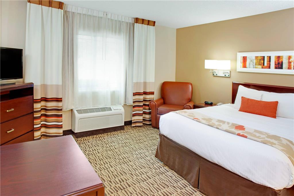 MainStay Suites Detroit Auburn Hills - photo 5