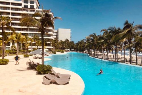 Isla Residences frente al mar. — 4-Star Luxury Hotel in Acapulco De Juarez, Mexico