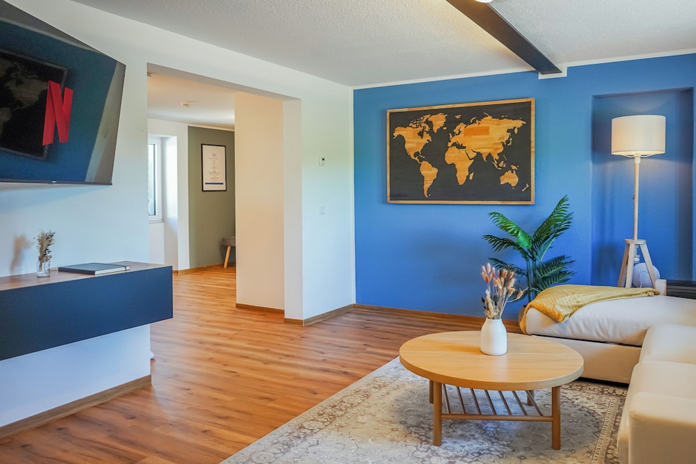 7Seas Boutique Ferienhaus Bostalsee 2 Apartments oder ganzes Haus mit Sauna — 4-Star Luxury Hotel in Nohfelden, Germany