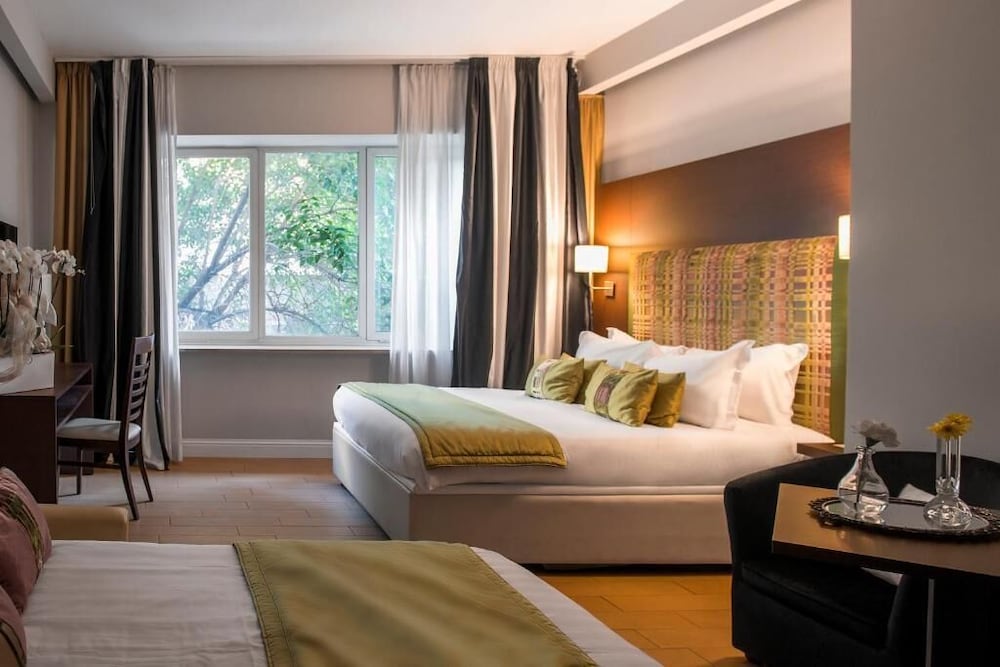 Comfortable Dream Apartment Piazza del Popolo — 4-Star Luxury Hotel in Rome, Italy