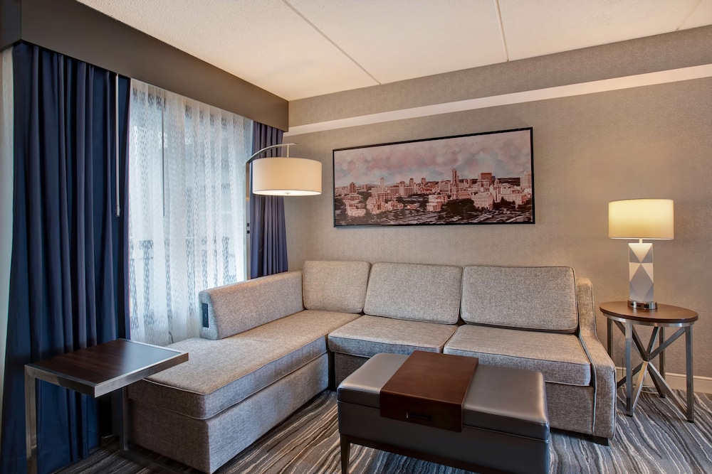 Embassy Suites Syracuse - photo 34
