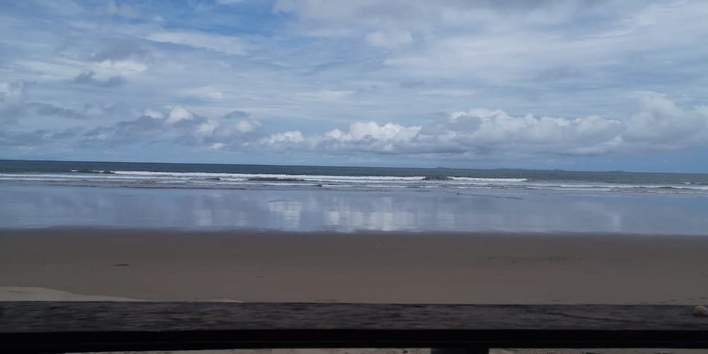 Hotel Los Troncos in Las Lajas, Panama