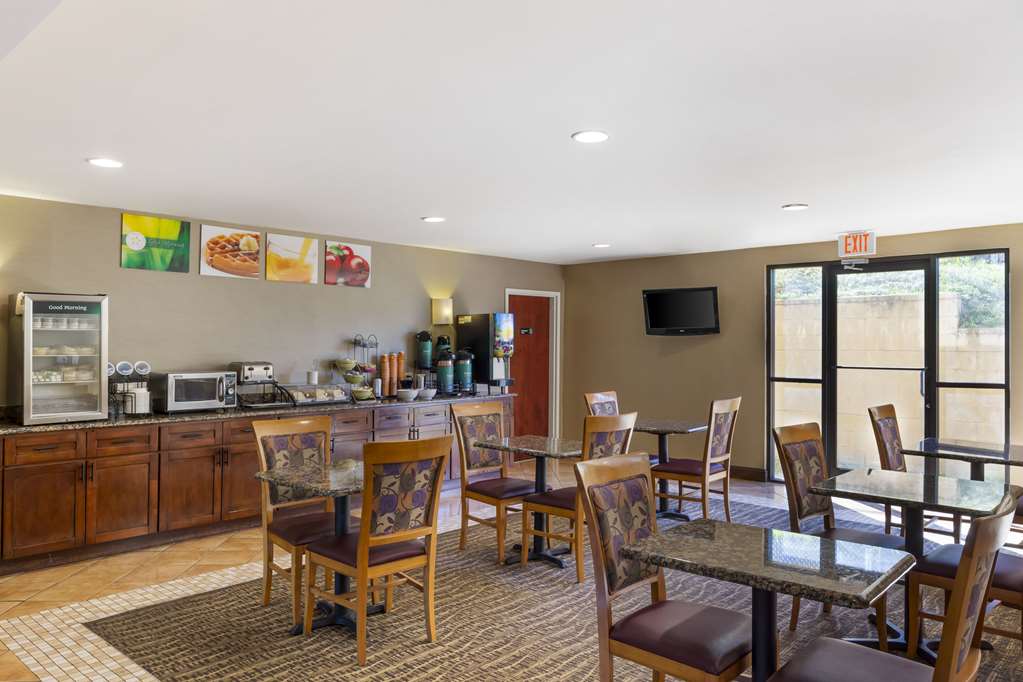 Quality Inn Raleigh Downtown - photo 30