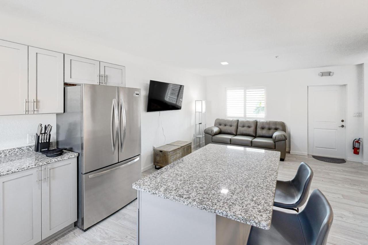 Green Pineapple — 4-Star Luxury Hotel in Marathon, United States