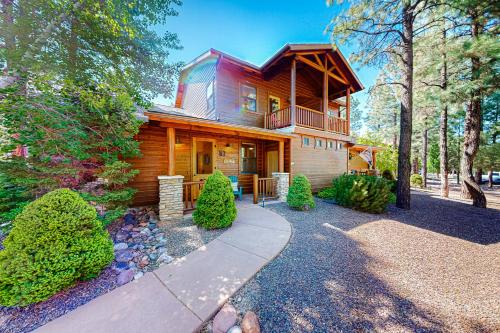 Beauty Among Pines in Show Low, United States