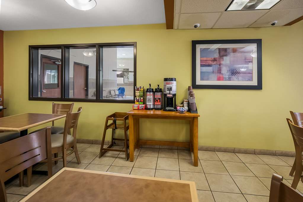 Americas Best Value Sandman Inn - photo 9