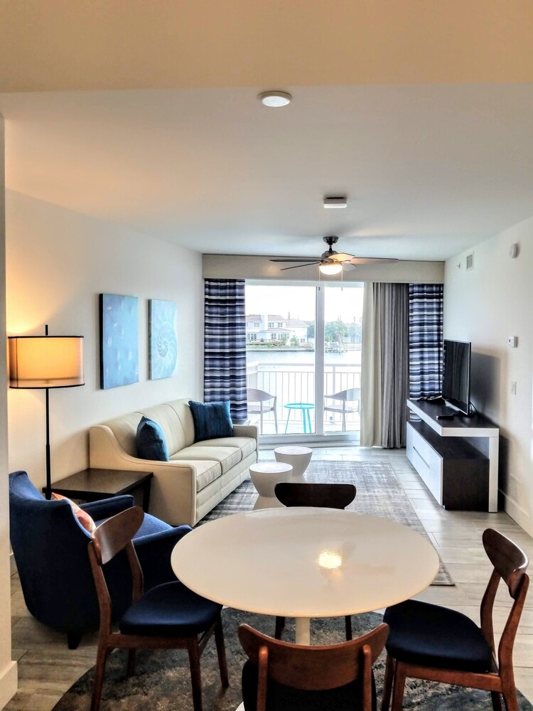 Provident Oceana Beachfront Suites - photo 15