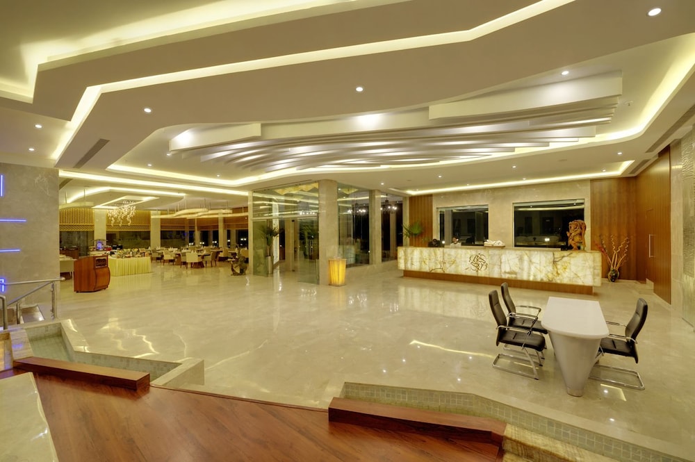 Hotel Babylon International — 4-Star Luxury Hotel in Raipur, India