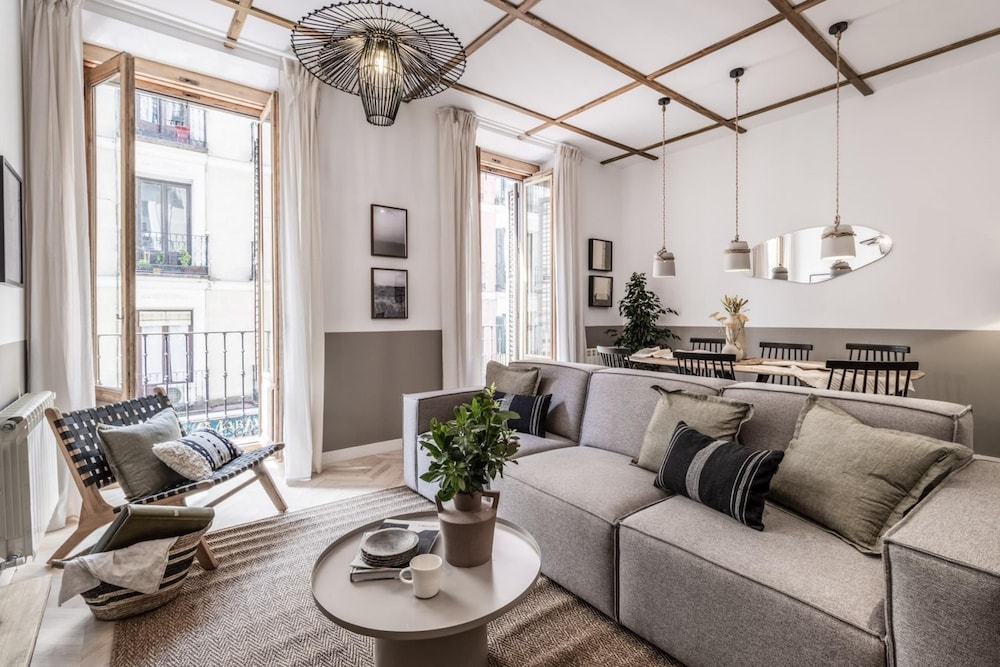 Baquo 4 Bedrooms in Malasa a Madrid