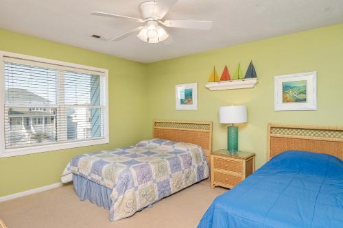 Front Row by Oak Island Accommodations - photo 35