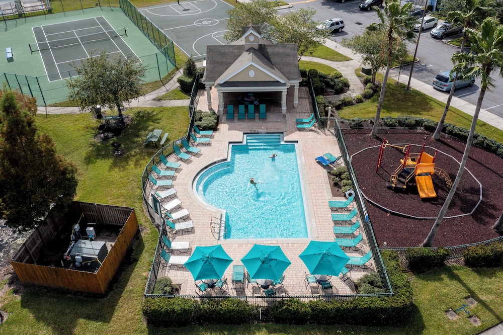 Stunning 3Bd Close to Disney @ Venetian Bay 105 - photo 3