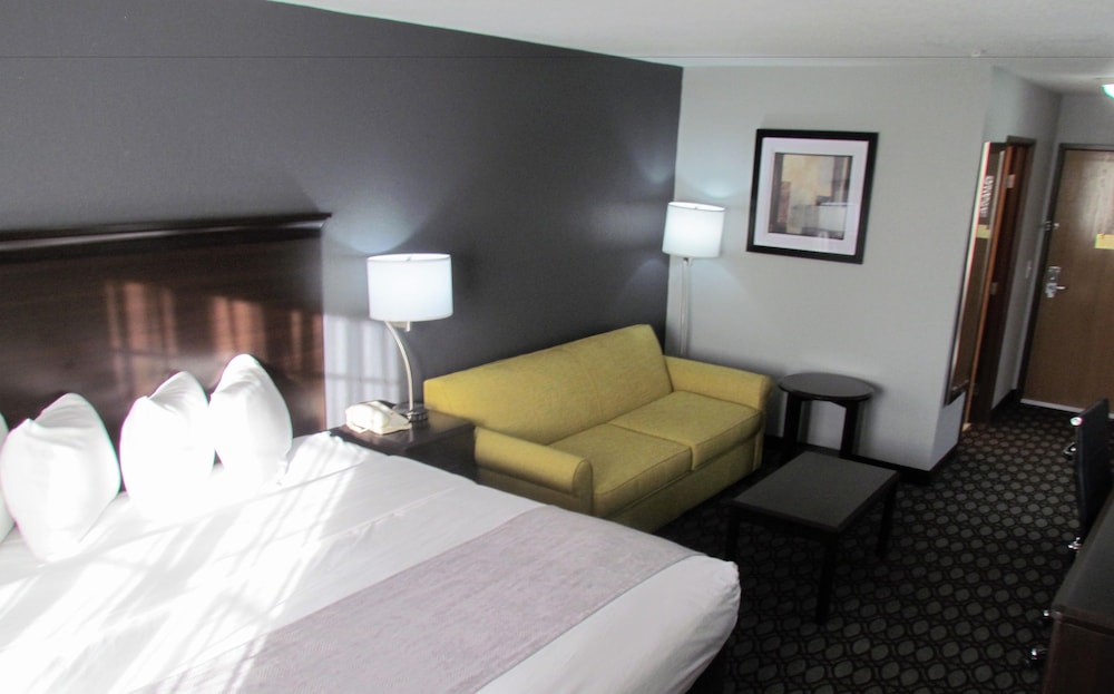 Oak Hill Inn & Suites - photo 38