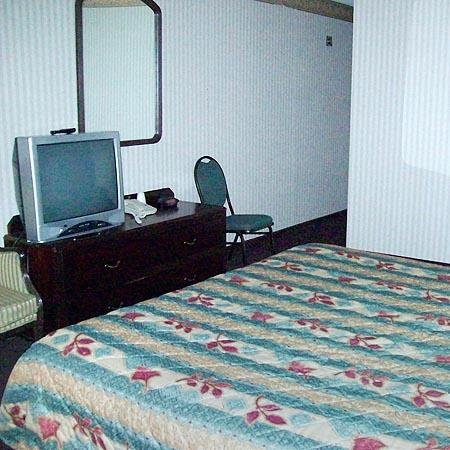 Capital Center Inn - photo 8