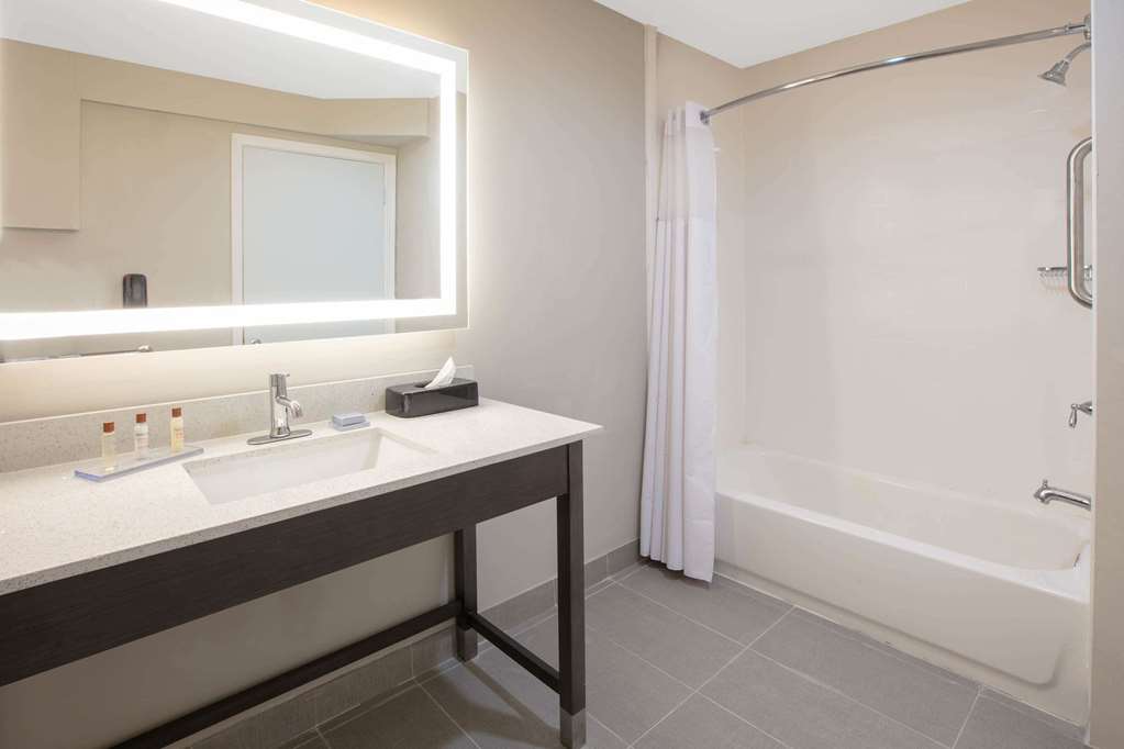 Wingate by Wyndham Corpus Christi - photo 10