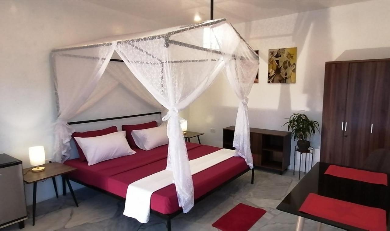 Lonos Circle Private Garden — 4-Star Luxury Hotel in Romblon, Philippines