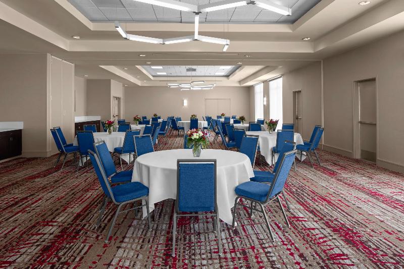 Hilton Garden Inn Salt Lake City Airport - photo 10