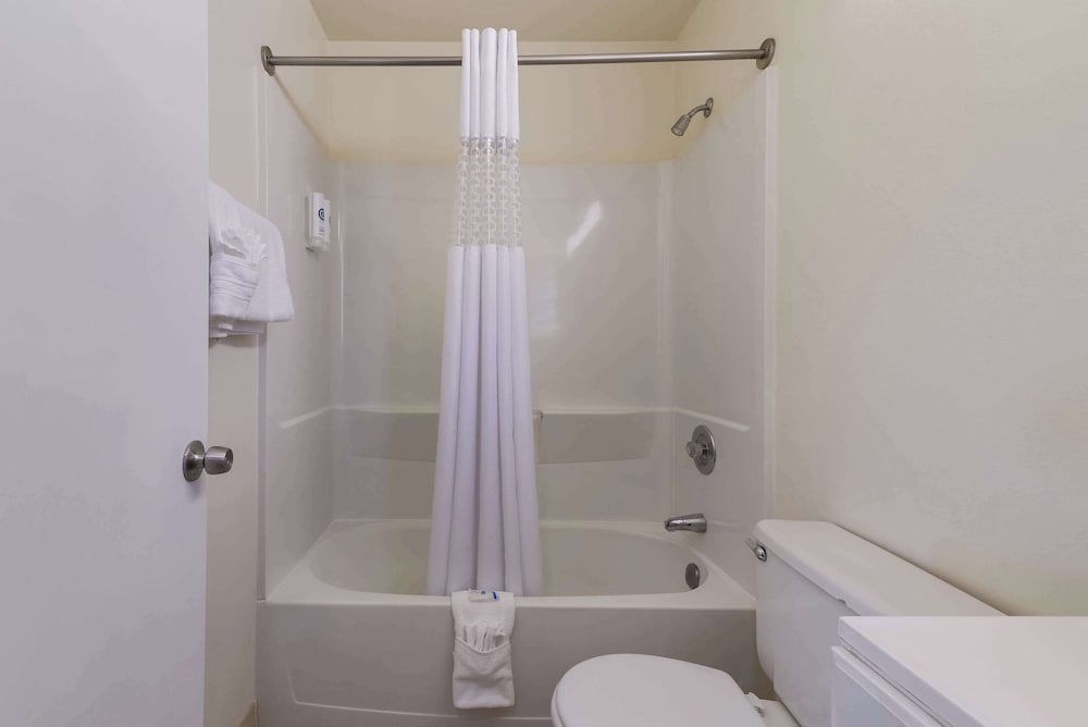 Rodeway Inn Livermore - photo 21