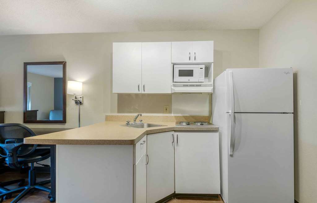 Extended Stay America Suites Charlotte University Place - photo 13