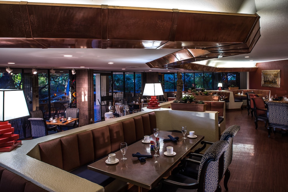 DoubleTree by Hilton Phoenix Tempe - photo 37