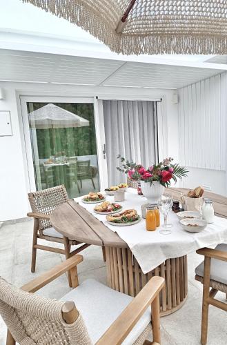 DelMar Suites Syros in Unknown City, Greece