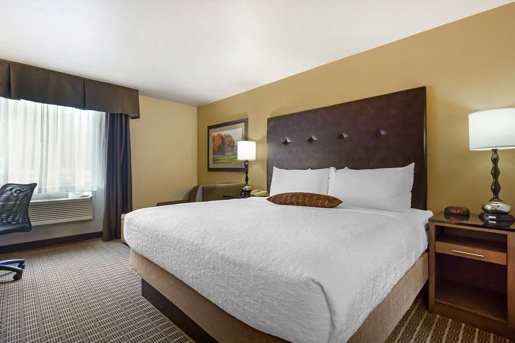 Best Western Plus Yakima Hotel - photo 36
