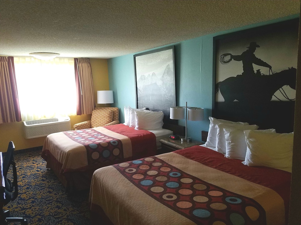 Super 8 by Wyndham Casper East Evansville - photo 11