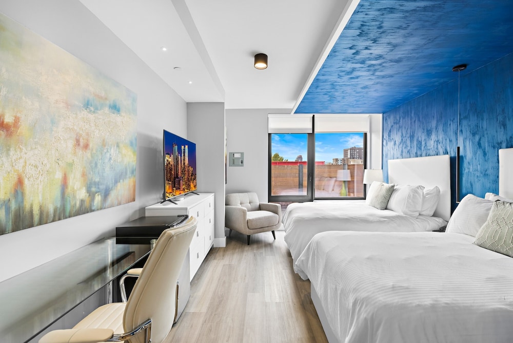 Global Luxury Suites at The Arches - photo 15