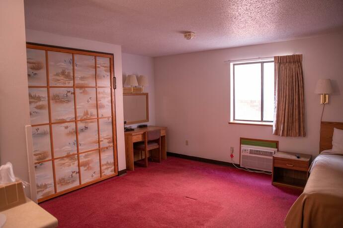 Wagner Lakeside Motel - photo 10