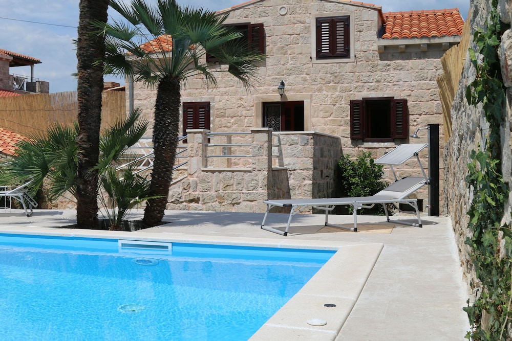 Villa Guardian Heritage — 4-Star Luxury Hotel in Cavtat, Croatia