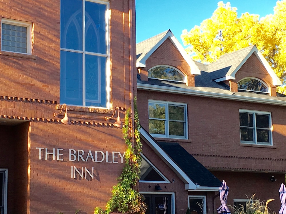 Bradley Boulder Inn - photo 20