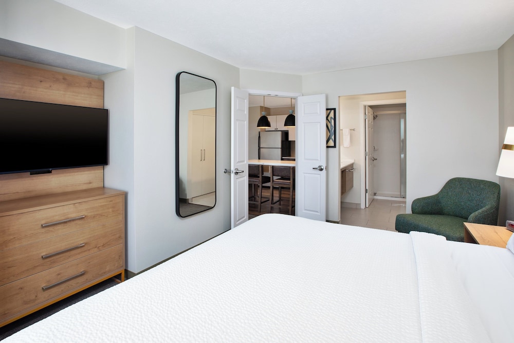 Staybridge Suites Omaha 80th And Dodge - photo 9