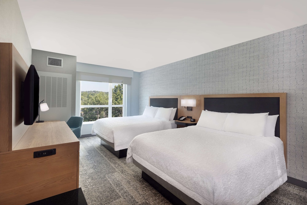 Hampton Inn & Suites Watertown Boston - photo 7