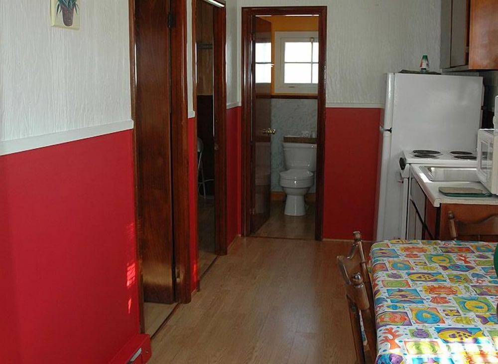 Channel Watefront Cottages - photo 57