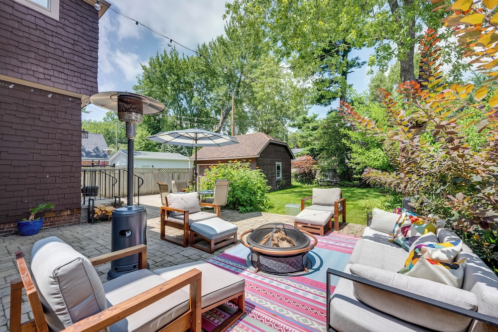 Ferndale Gem Walk to Stores & Restaurants — hotel in Ferndale
