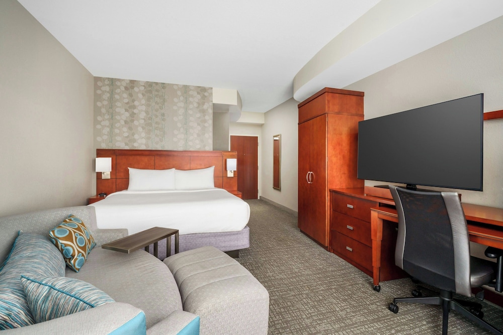 Courtyard By Marriott Stuart - photo 18