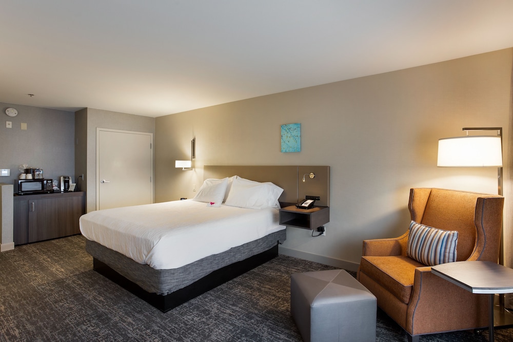 Hilton Garden Inn Fairfield - photo 11